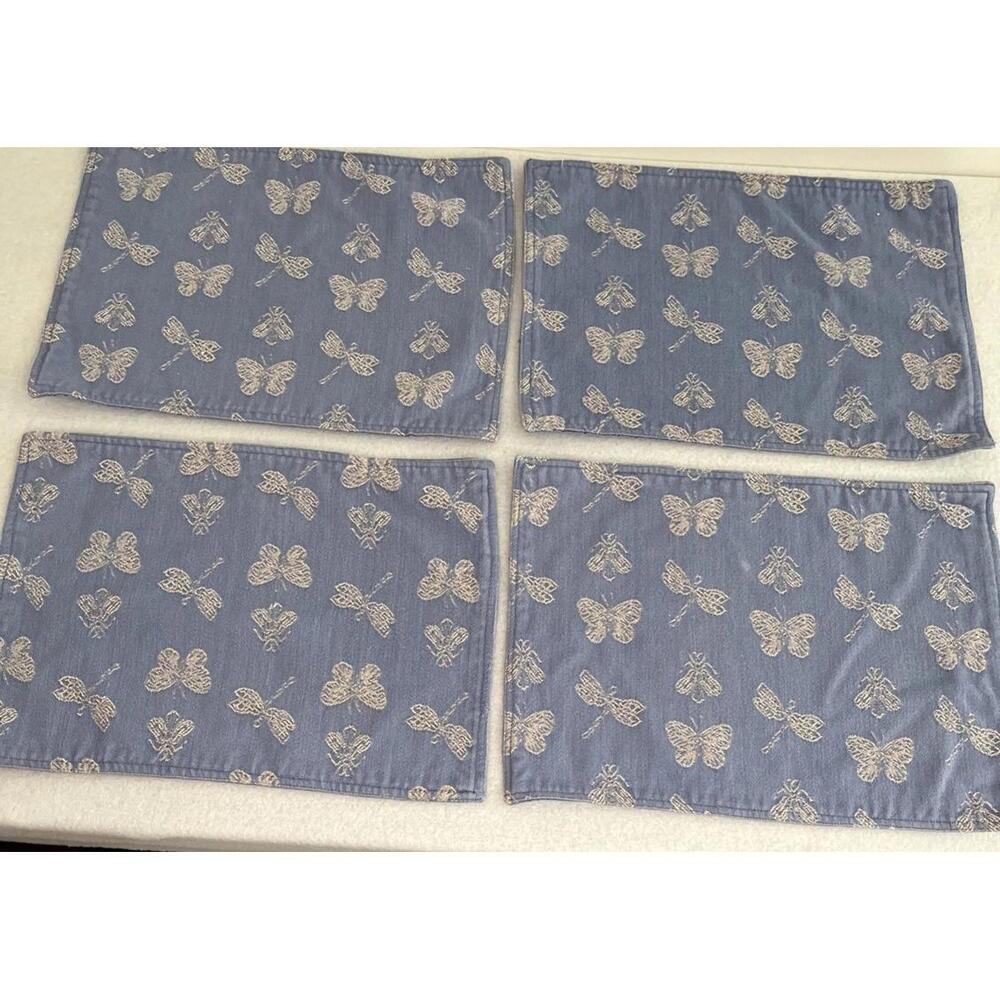 Placemats Set Of 4 Chambray Blue With Butterflies, Bees /Dragonflies Embroidered